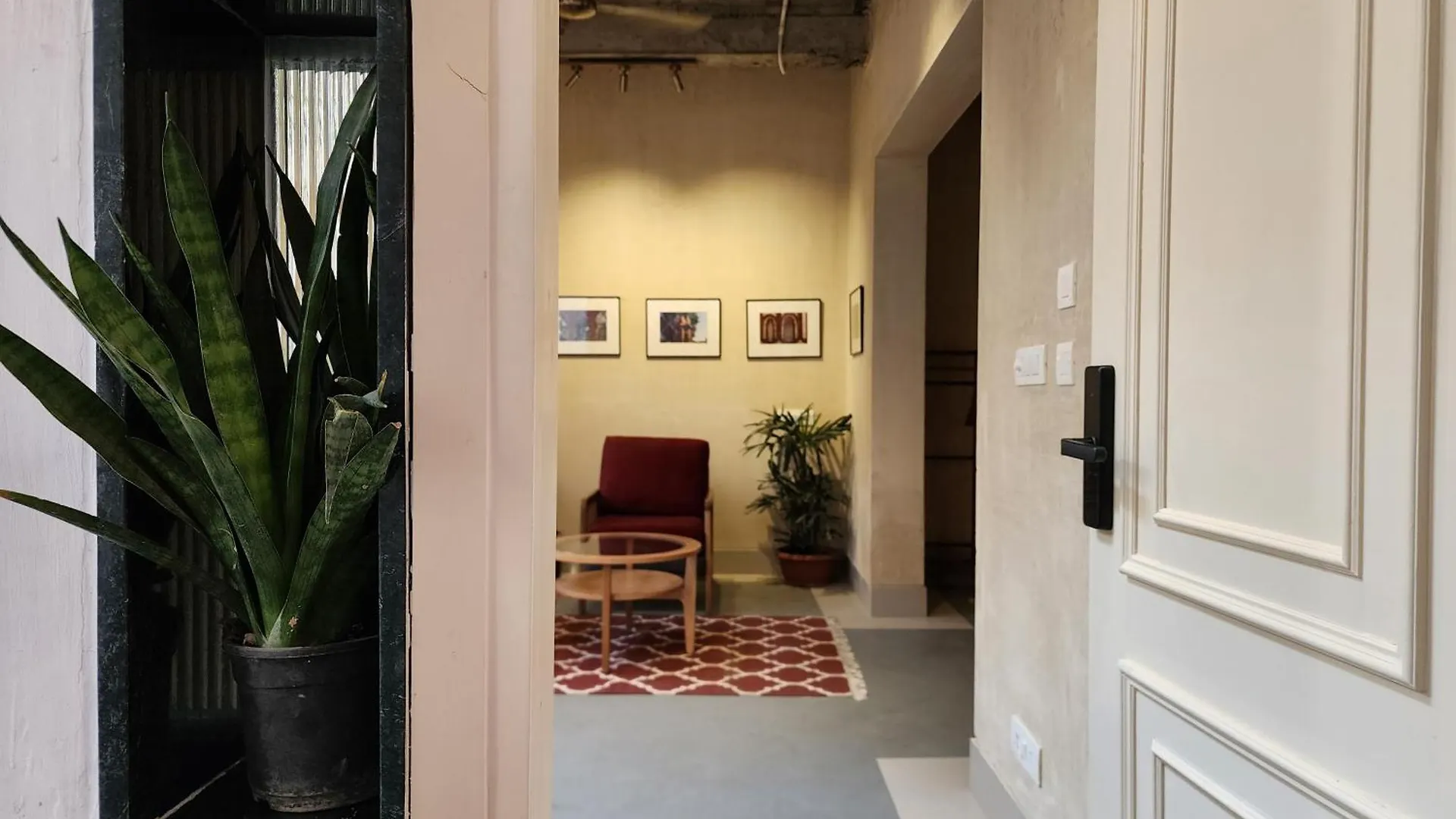 Albergue J House Near Bhikaji Nueva Delhi India