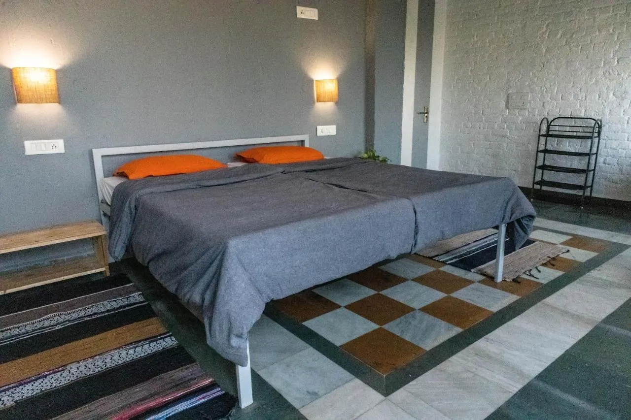Hostel J House Near Bhikaji Neu-Delhi 0*,