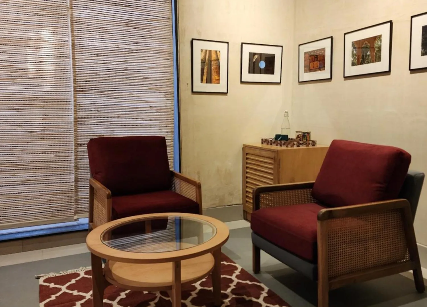 Hostel J House Near Bhikaji Neu-Delhi 0*,  Indien